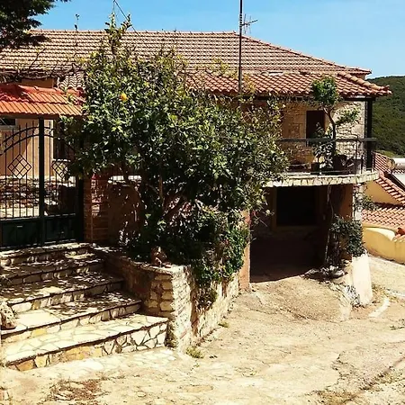 Panorea's Stone House * Sidirokastro (Trifylia)