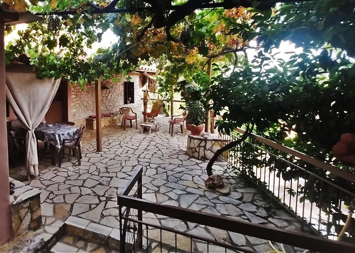 Prázdninový dům Panorea's Stone House