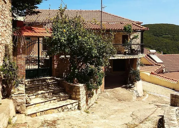 Panorea's Stone House * Sidirokastro (Trifylia)